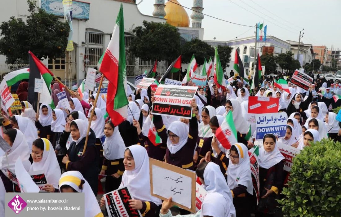 حماسه‌ای از دانش آموزان در یوم‌الله ۱۳ آبان/فریاد مرگ بر آمریکا در فریدونکنار طنین انداز شد